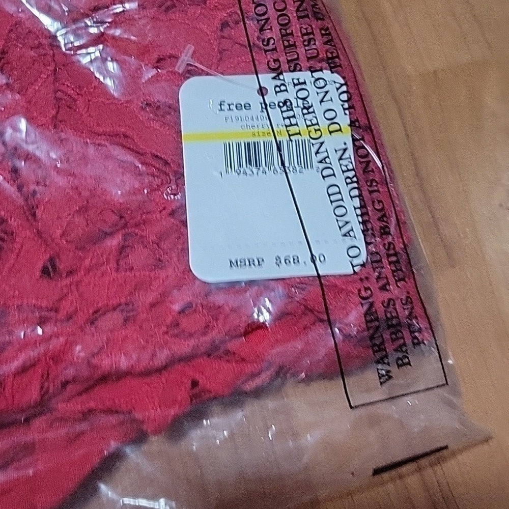 Free People Adella Cami in Red•M - Picture 11 of 12